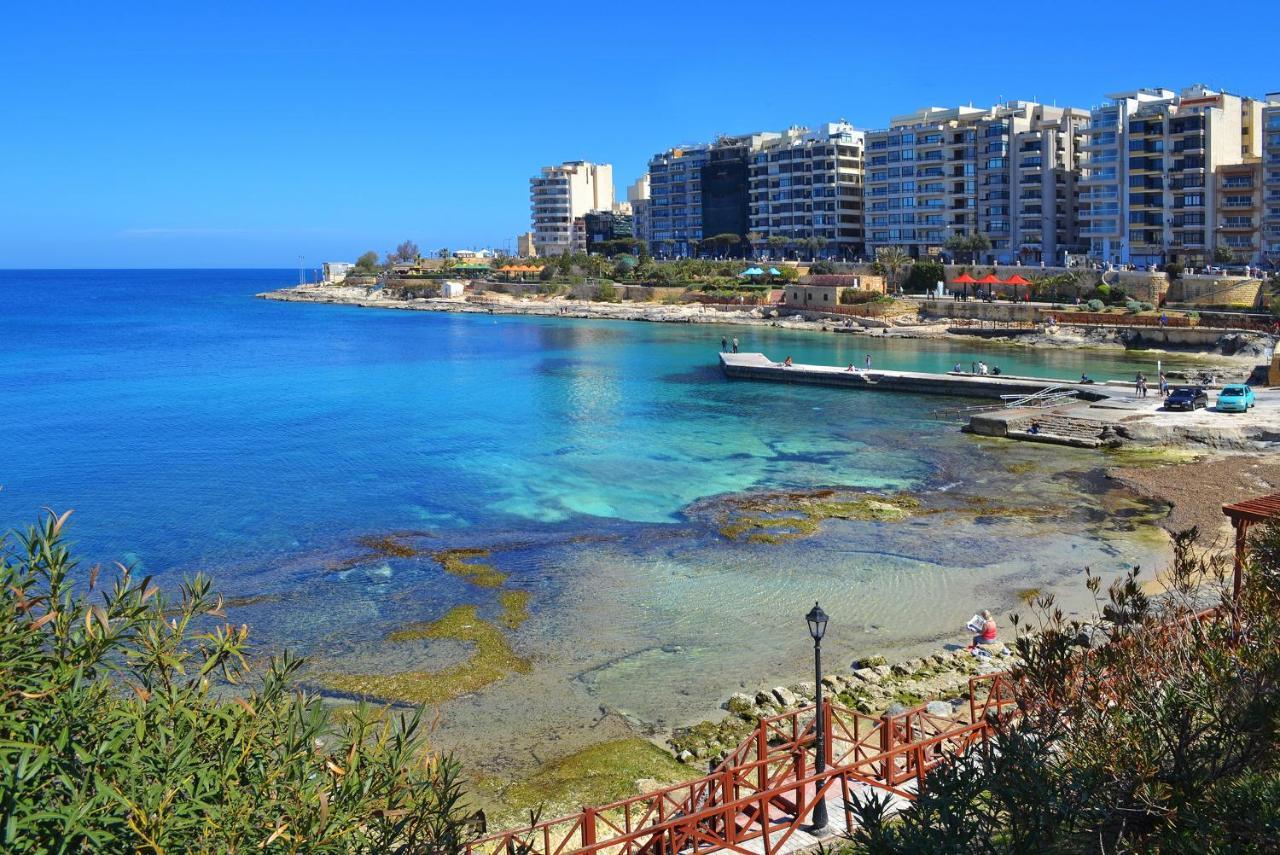 Stunning 3Br Apartment With Marina Views Ta Xbiex Exteriér fotografie