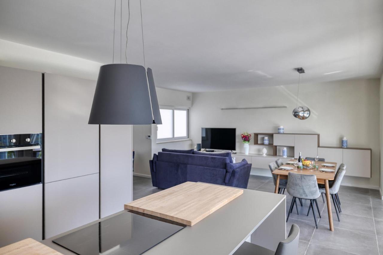 Stunning 3Br Apartment With Marina Views Ta Xbiex Exteriér fotografie